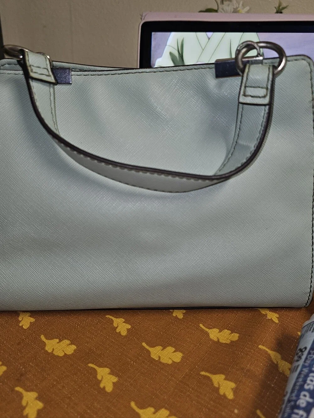 Guess Los Angeles Satched Handbag With Matching Trifold Wallet.